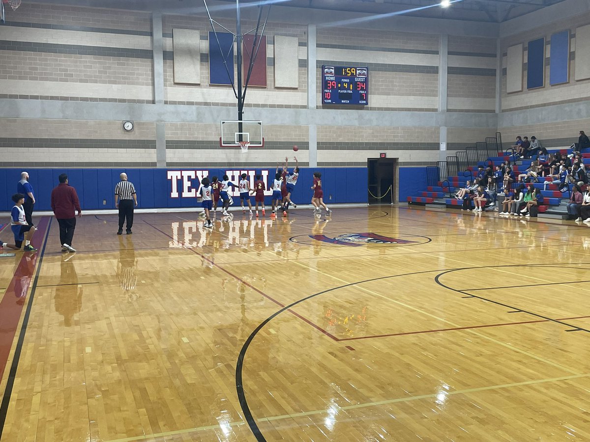 TexHillBoysAth's tweet photo. Tigers sweep Bush in both 7th and 8th grade! Strong performances tonight boys! 💪🐅#TexHill #TigerTough #NEISDAthletics https://t.co/uU2Vdk06NM