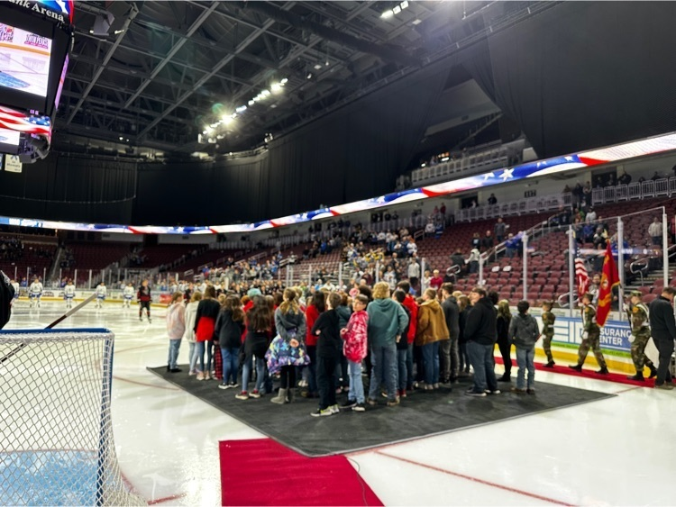 eldoradocats's tweet photo. Seventy-three EMS Chorus students and 69 parents at the Wichita Thunder game tonight. Chorus performed the National Anthem. Thank you to Mrs. Katie Banks-Todd for providing this opportunity for our students. #partofthepride #everydaywithexcellence https://t.co/uFYXW7yhDM