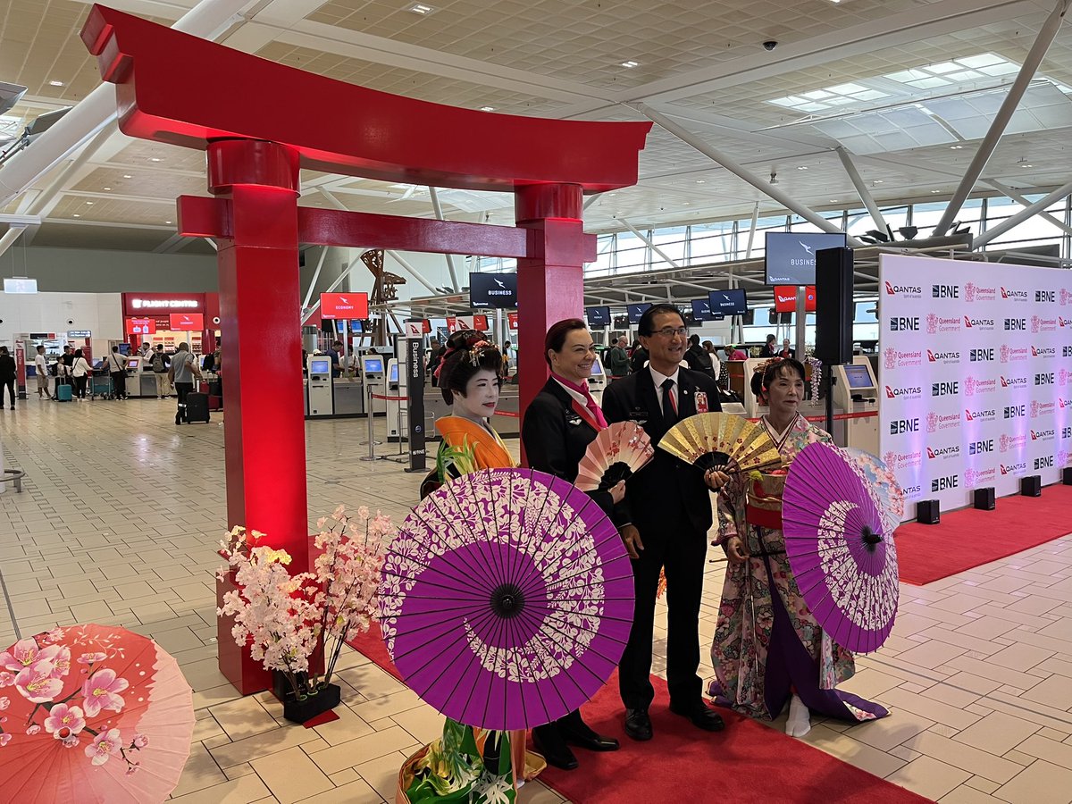 RynneSteven's tweet image. On our way to work with @UNIV_TSUKUBA_EN colleagues on @dfat Aus-Japan Foundation project! Extra special day with @Qantas first direct flight to Haneda @UQHealth @Lefebvre_JS