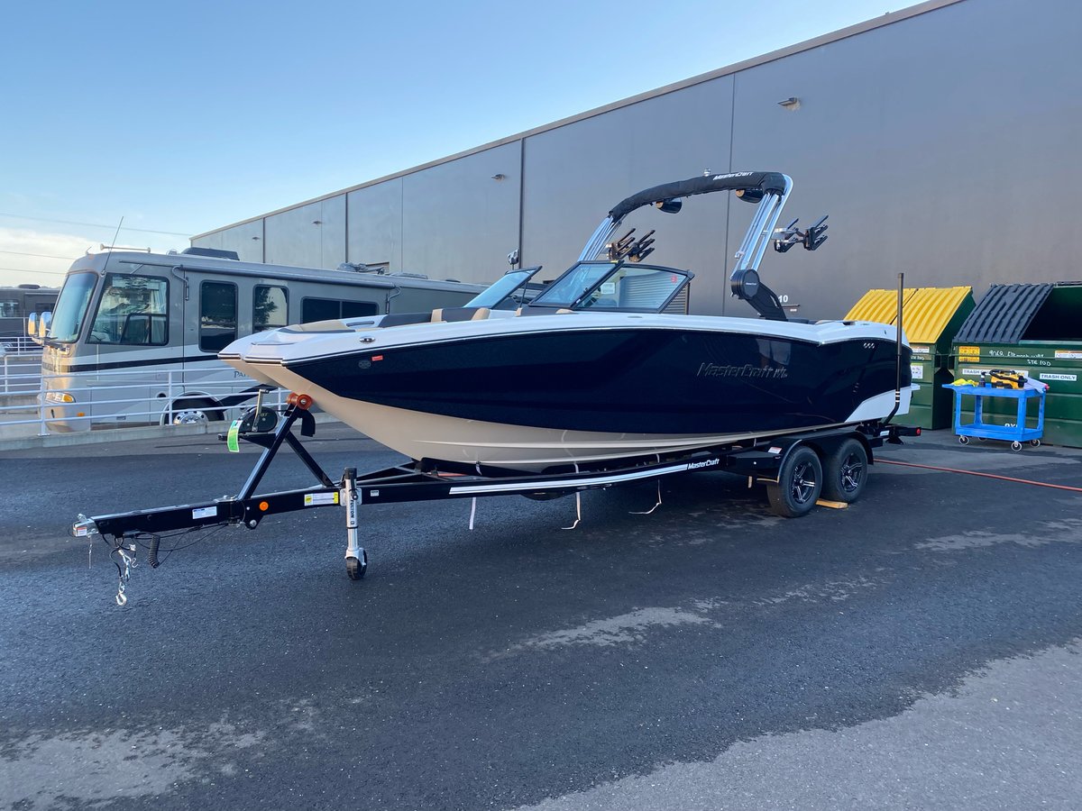 onlyinboards's tweet image. For Sale - 24' 2023 Mastercraft NTX24 NEW with the Ilmor 6.0L motor at California Custom in Elk Grove, CA for $151,799.  #mastercraftnxt24 #2023mastercraftnxt24 #calcustom   onlyinboards.com/2023-Mastercra…