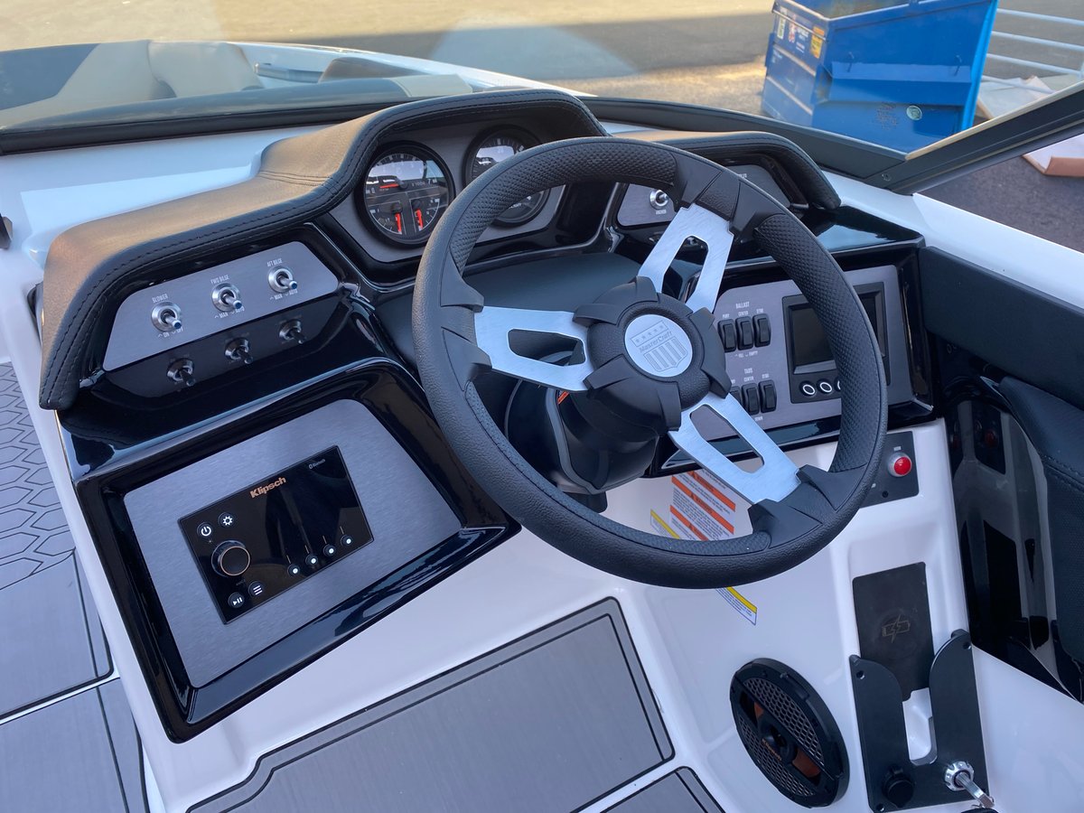 onlyinboards's tweet image. For Sale - 24' 2023 Mastercraft NTX24 NEW with the Ilmor 6.0L motor at California Custom in Elk Grove, CA for $151,799.  #mastercraftnxt24 #2023mastercraftnxt24 #calcustom   onlyinboards.com/2023-Mastercra…