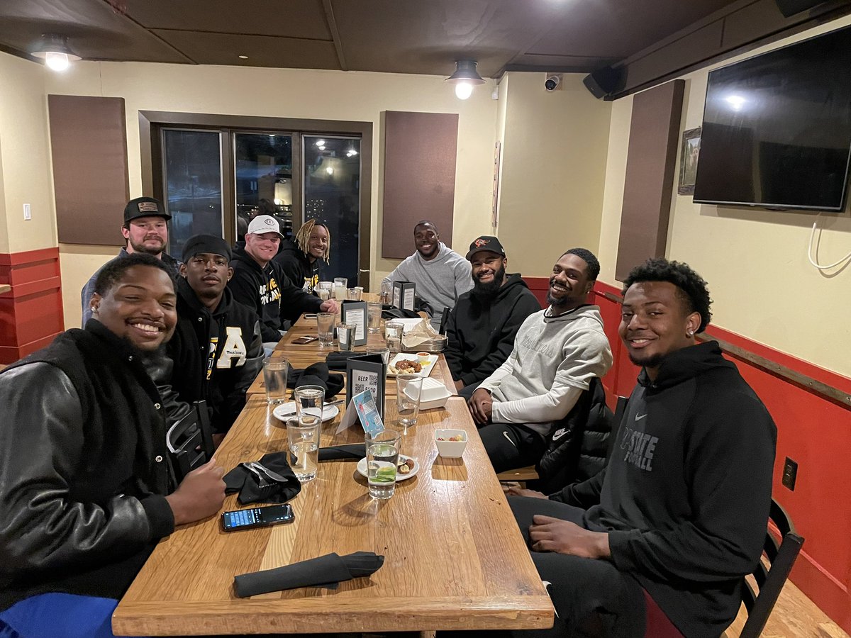 21DM_ERA's tweet photo. 7 Years ago I was sitting in the same seat looking for guidance as I embarked on my journey of making an NFL roster! 

Tonight we discussed what that journey might entail for them. 

Wish nothing but success for my brothers! #AppStateFB https://t.co/l6E6diEUX3