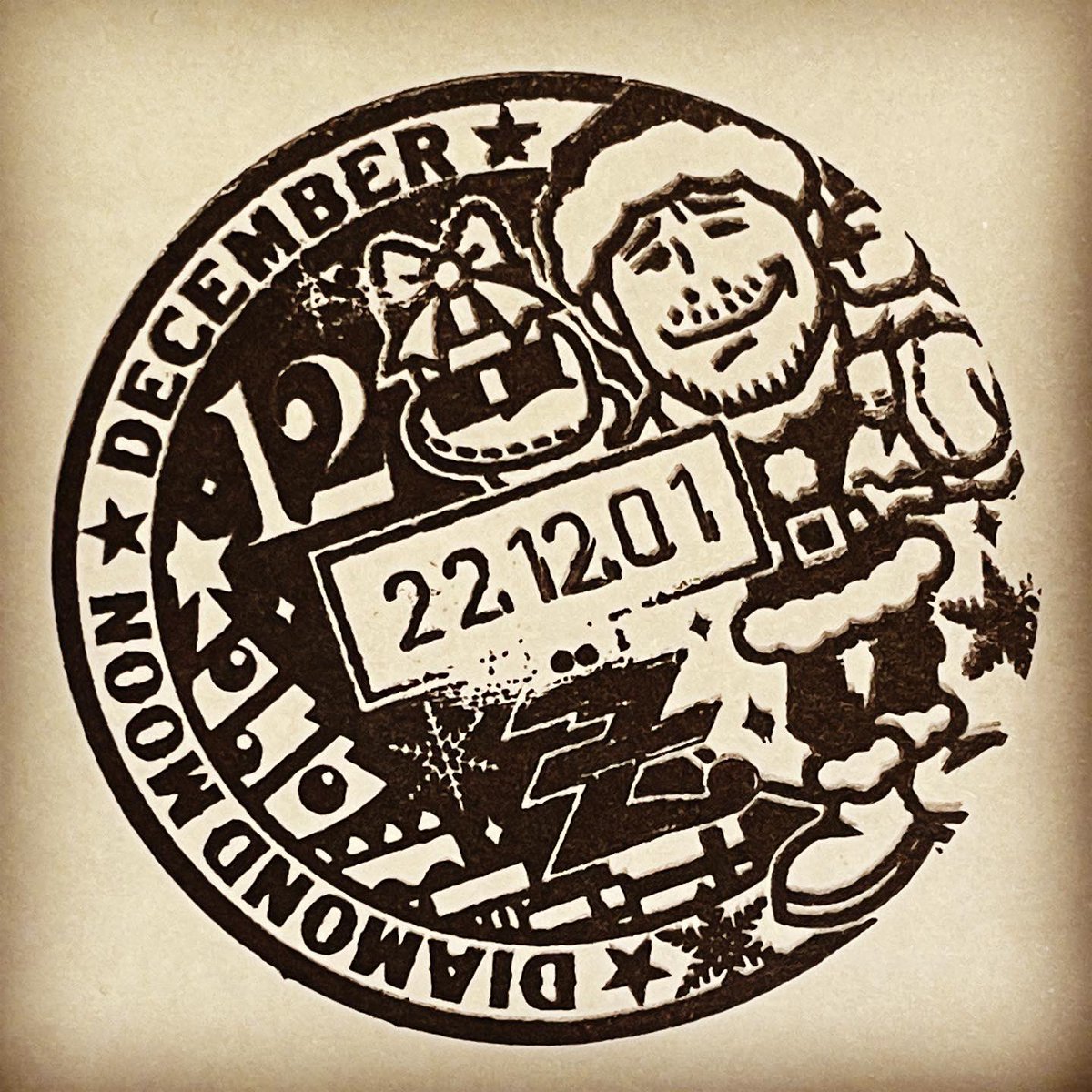本日2022年12月1日で、 DIAMOND MOONは18周年を迎えることができました