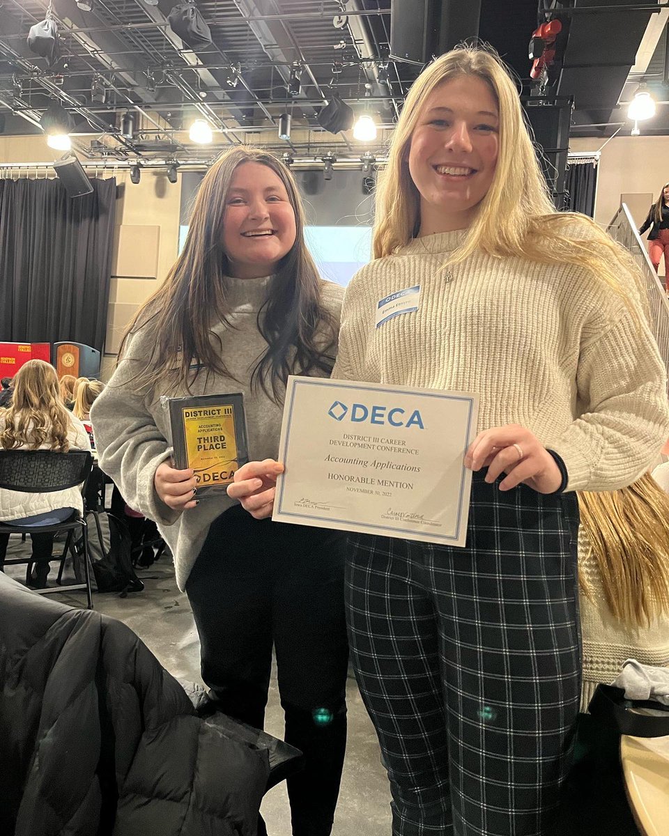 SEPDECA's tweet photo. District Competition results! We had such a fun time at the District Competition! Everyone did a great job today! #iowadeca https://t.co/wDw2Ra8NOq