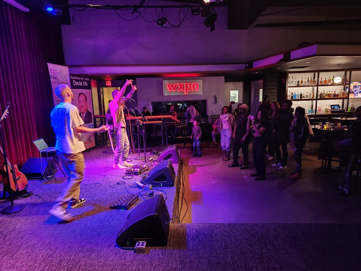 PHLLive1's tweet image. Our 3rd performance of the night - Dom and Jesse getting the crowd movin for #PHLLive