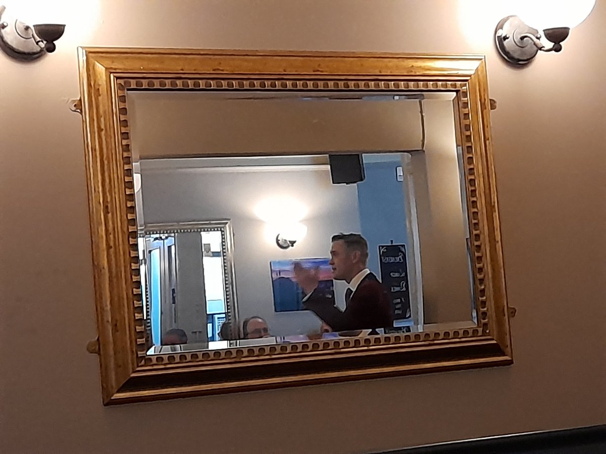 OlgaWojtas's tweet photo. Another fabulous evening at @cafegrande_edin hosted by Robbie who explained that, like the wine, he was smooth, complex and elegant. This Bruntsfield establishment is great for breakfast, lunch, dinner, morning coffee and afternoon tea. https://t.co/PdXUWrK9FA