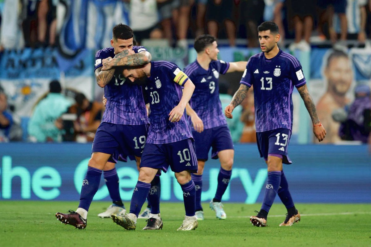 Notamendi30's tweet photo. Octavos de final ✅ con la misma ilusión de siempre 🫡 pasito a pasito #VamosArgentina 🇦🇷 #TodosJuntos 💪🏻 https://t.co/3a5MjuzjKe