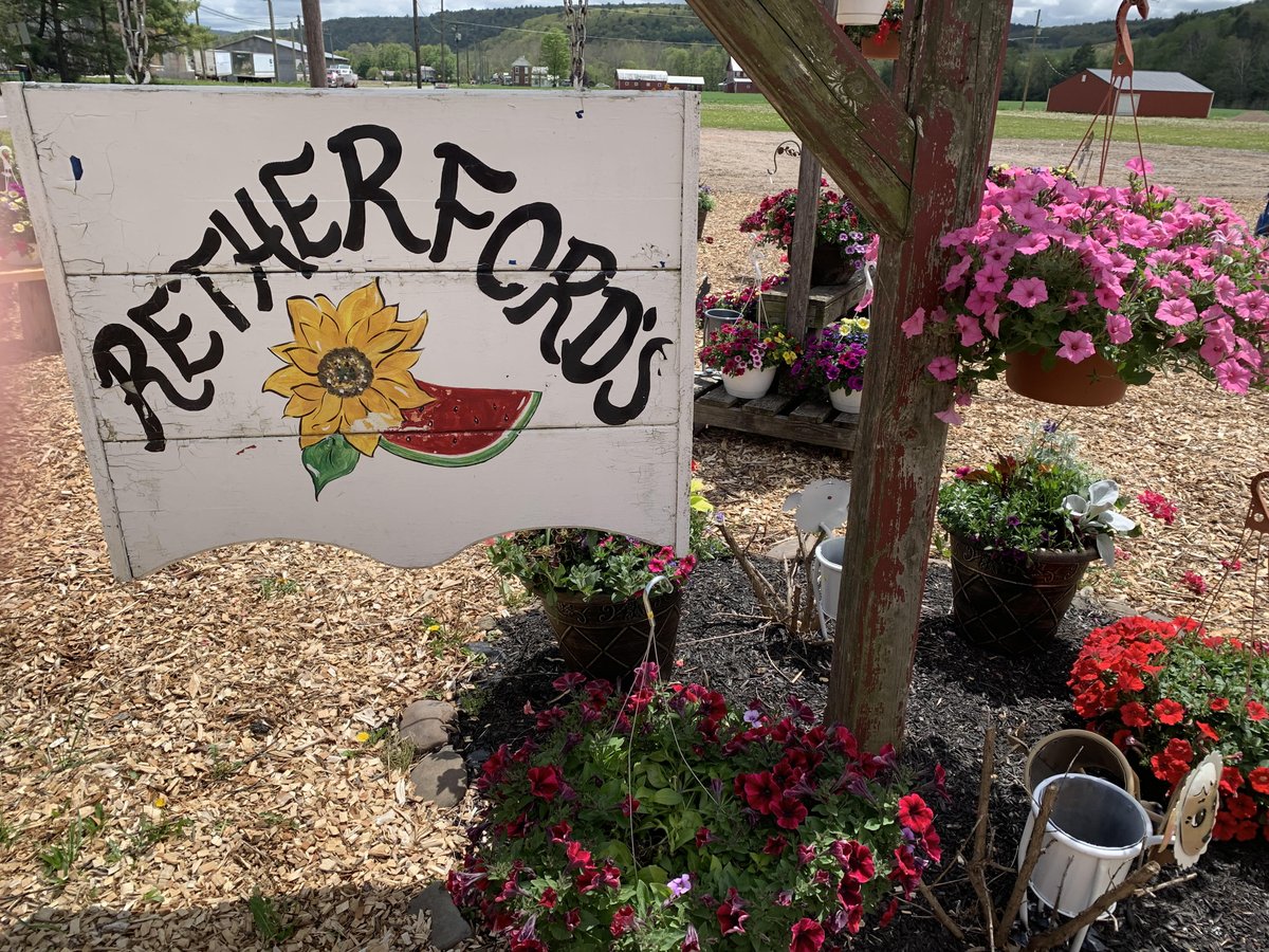 RonWVphoto's tweet photo. In addition to the #waterfalls of Ricketts Glen State Park, PA, #MPExWorkshops will visit Retherford's Farm and Antique Barn on May 5-7 for a #photo #workshop. Great produce, plants, #flowers etc. Tip to collectors, if you find something in the #barn that isn't priced, just ask. https://t.co/HVd0ZDtgsE
