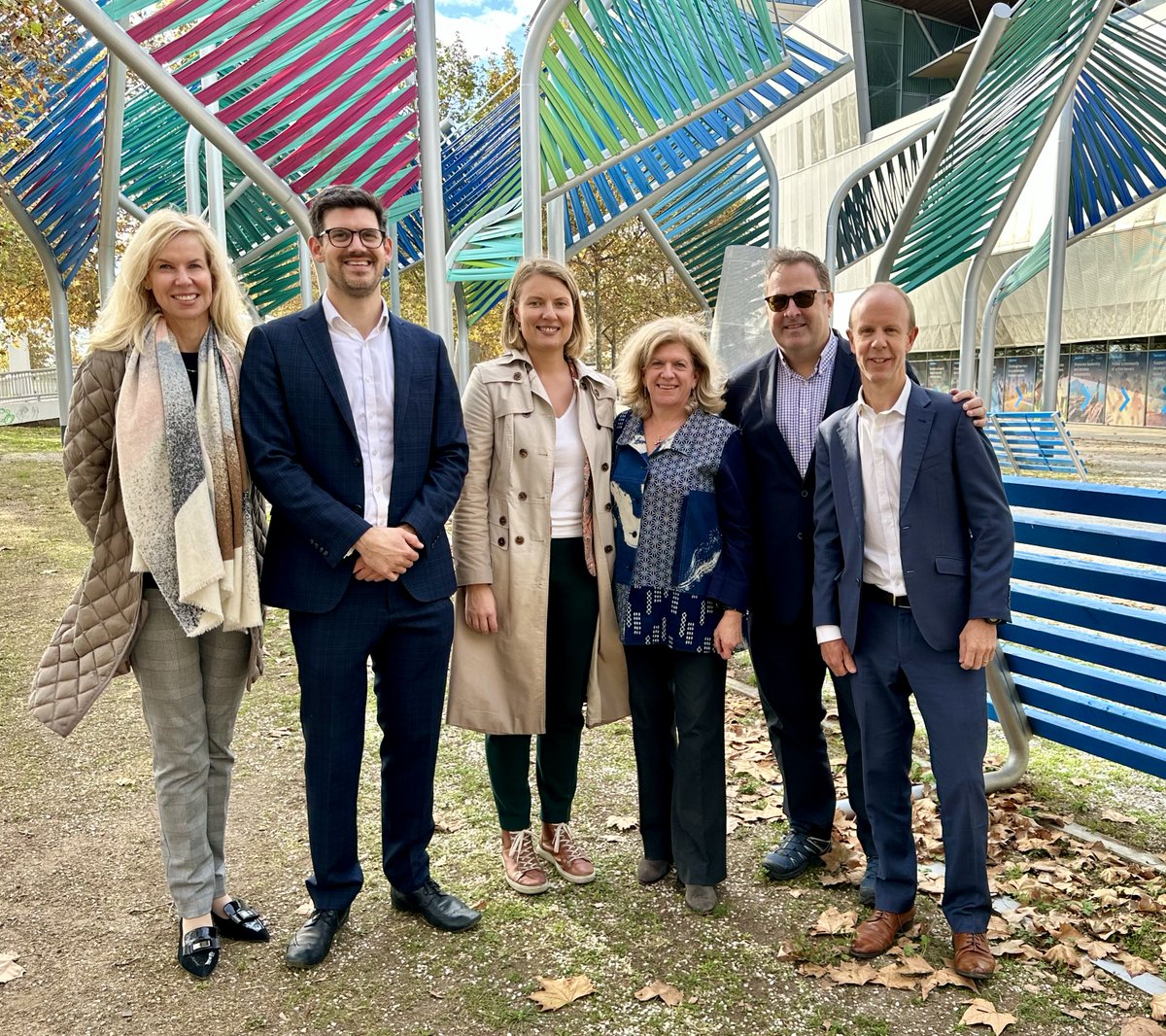 LisaNWoll's tweet photo. It was wonderful to meet again in person with my @GlobalSIF colleagues. We have much to do together to keep advancing sustainable investment.  And it's always a pleasure to learn from one another and have fun too. #Barcelona @UKSIF @Eurosif @RIAANews @RIACanada https://t.co/62IN2yYVKn