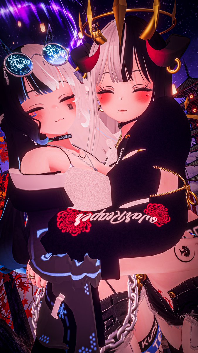 ✨Another picture with the super cute kuma!✨❤️🤍💙