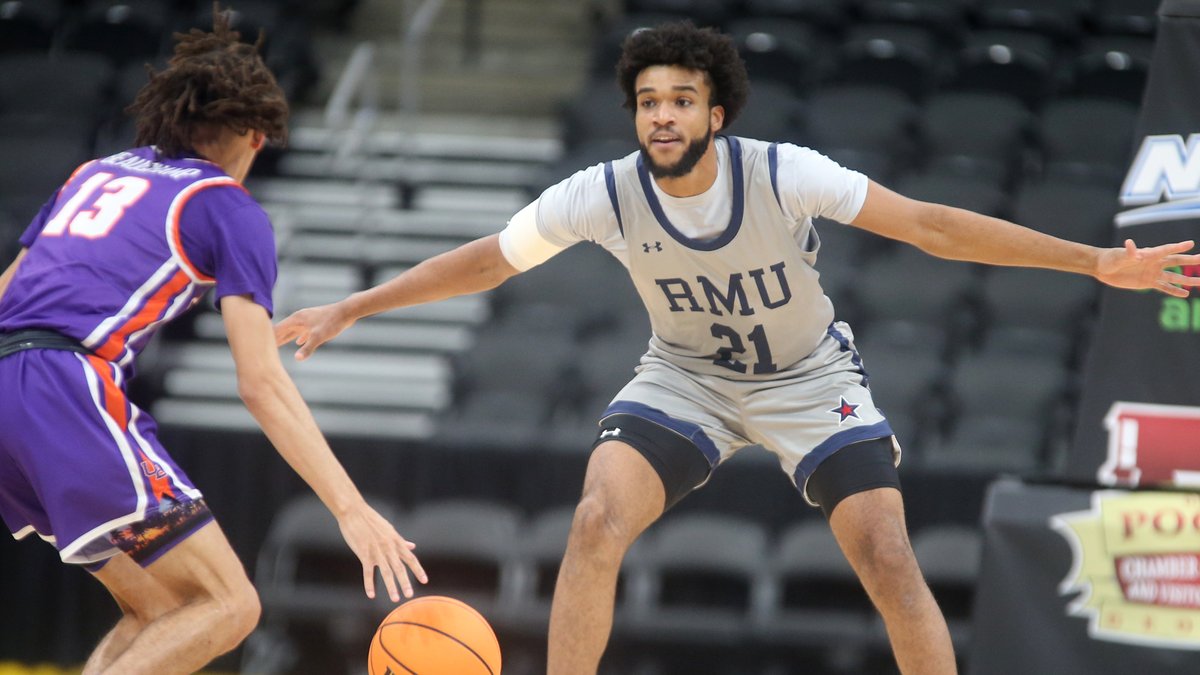 RMUMBasketball's tweet photo. PREVIEW: RMU Opens @HorizonLeague Slate At Wright State

📓: https://t.co/hDGcT5preU
🗓️: https://t.co/Pb7Trw9BdS
📱: https://t.co/oThk7VUO3t

#BobbyMo | 🔵🏀🔴 | #RMUnite https://t.co/v2e9x4oHQh
