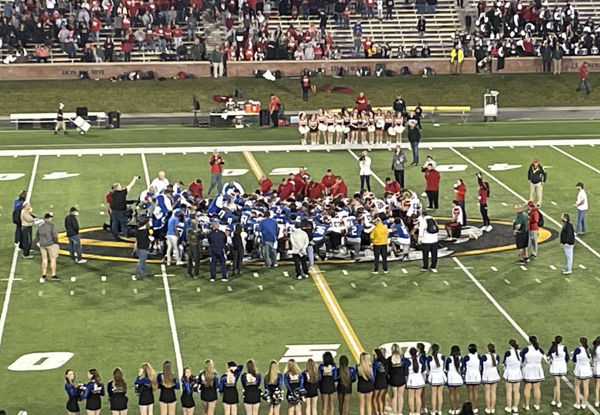 Lutheran High School (@luhiactivities) on Twitter photo Shoutout to our <a href="/lhscougarfb/">Lutheran-SC Football</a> team & Coach @ArlenHarris33 for playing 4 teams this year who are competing for a championship this weekend, finishing 2-2.
Defeated St. Dominic 45-3
Defeated Parker, CO, 26-16
Lost to St. Mary's 20-56
Lost to Cardinal Ritter 0-33
Tough competition! Shoutout to our <a href="/lhscougarfb/">Lutheran-SC Football</a> team & Coach @ArlenHarris33 for playing 4 teams this year who are competing for a championship this weekend, finishing 2-2.
Defeated St. Dominic 45-3
Defeated Parker, CO, 26-16
Lost to St. Mary's 20-56
Lost to Cardinal Ritter 0-33
Tough competition!