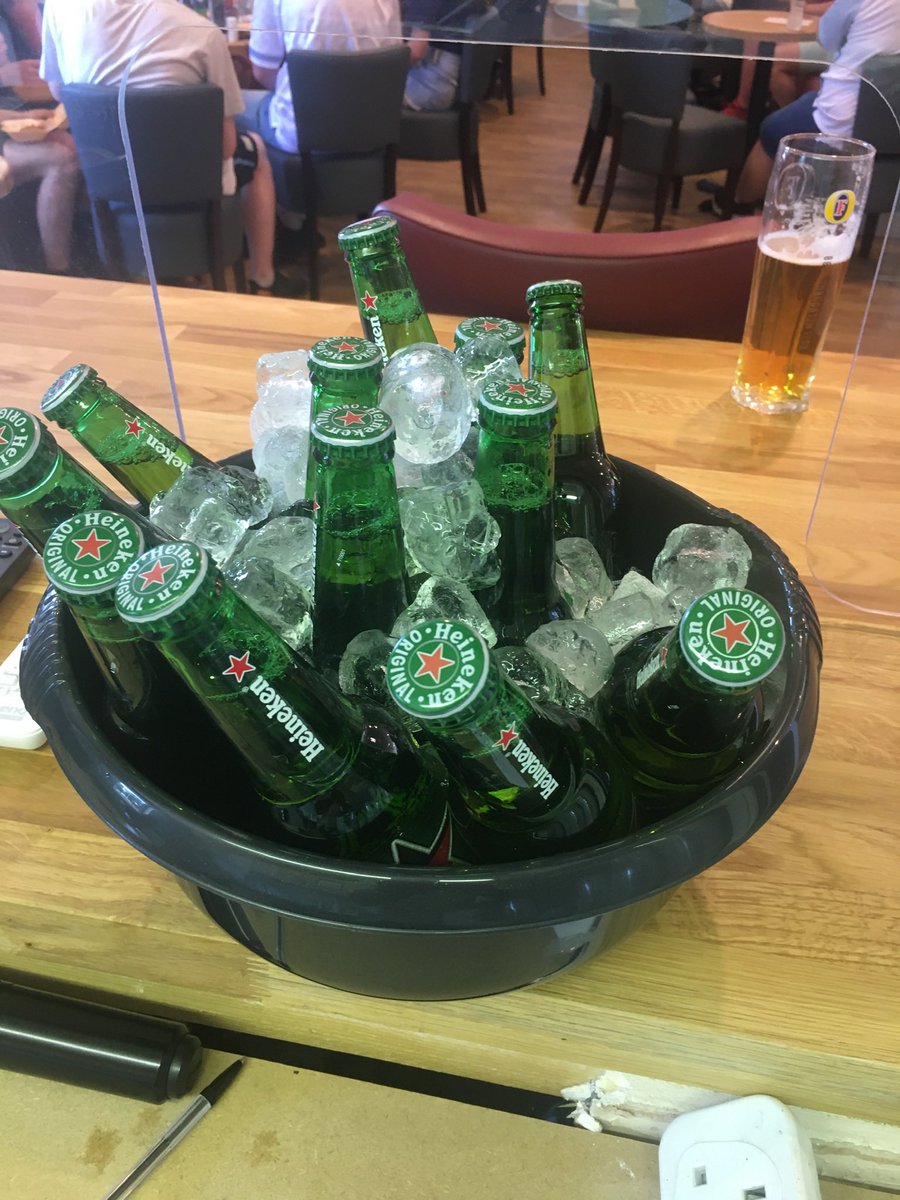 Westfields FC (@westfieldsfc1) on Twitter photo 🚨To reserve your place and take advantage of watching 📺
England 🏴 🆚 <a href="/FootballSenegal/">Football Senegal</a> 🇸🇳 7pm Ko⚽️in comfort with a great atmosphere and good 🍻🍻at <a href="/allpayLimited/">allpay Limited</a> Park👌
follow the link………👇🏽
Westfieldsfc.com/world-cup-2022 🚨To reserve your place and take advantage of watching 📺
England 🏴 🆚 <a href="/FootballSenegal/">Football Senegal</a> 🇸🇳 7pm Ko⚽️in comfort with a great atmosphere and good 🍻🍻at <a href="/allpayLimited/">allpay Limited</a> Park👌
follow the link………👇🏽
Westfieldsfc.com/world-cup-2022