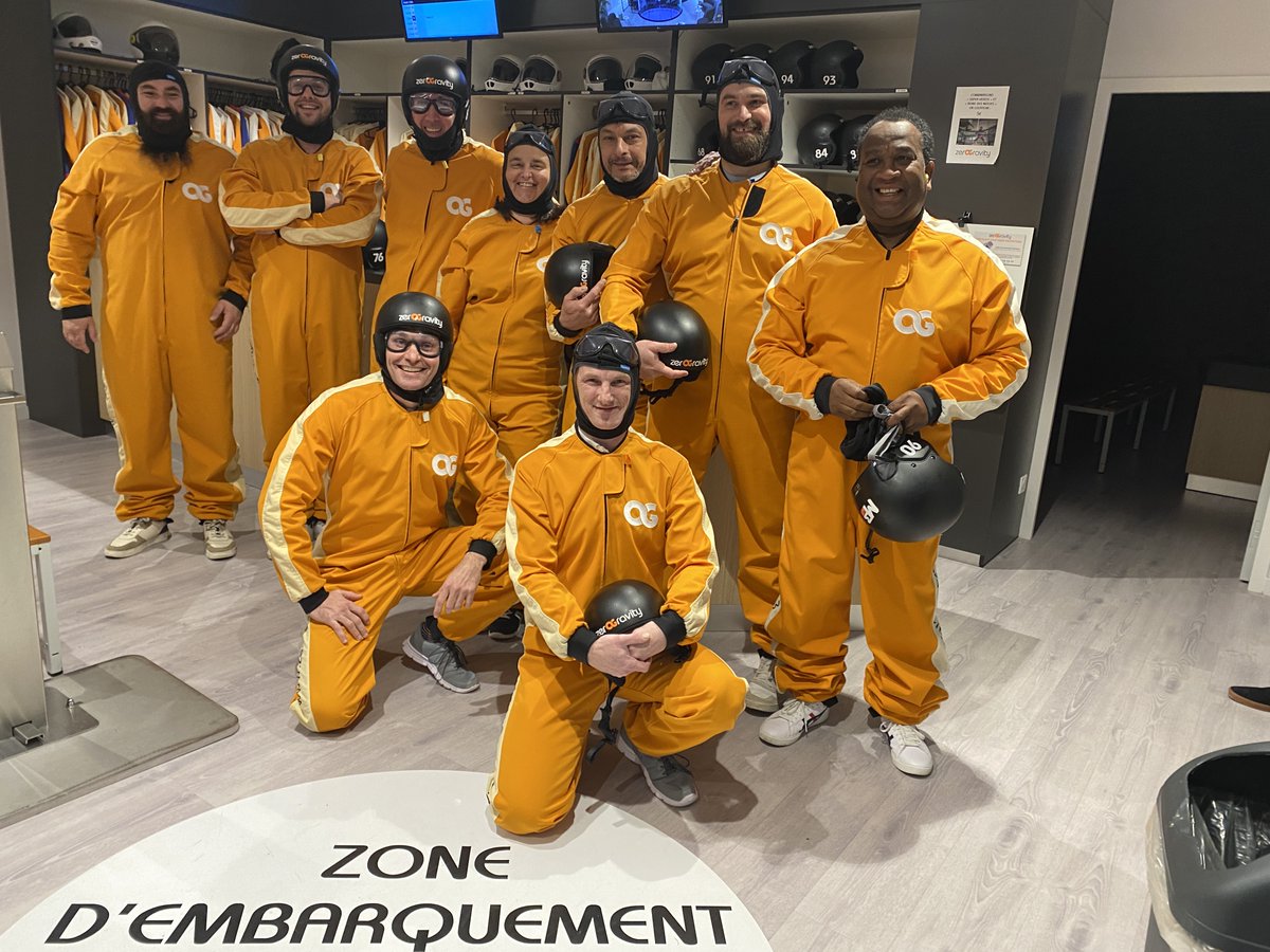 zerOGravity_86's tweet photo. ✅ Sortie de fin d’année pour l’équipe Dikeos, qui habituellement assure la maintenance technique d’une partie nos installations
➡️ L’occasion de découvrir la machine de l’intérieur 🌪❗️

Bravo pour vos vols 👍🤩
#teambuilding #cohesion #volensoufflerie  
#Dikeos, filiale @Dalkia https://t.co/UTvxPLeH9q