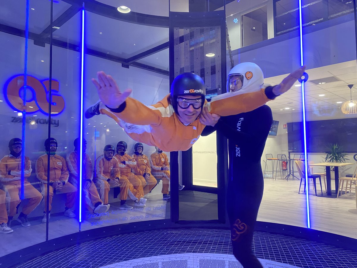 zerOGravity_86's tweet photo. ✅ Sortie de fin d’année pour l’équipe Dikeos, qui habituellement assure la maintenance technique d’une partie nos installations
➡️ L’occasion de découvrir la machine de l’intérieur 🌪❗️

Bravo pour vos vols 👍🤩
#teambuilding #cohesion #volensoufflerie  
#Dikeos, filiale @Dalkia https://t.co/UTvxPLeH9q