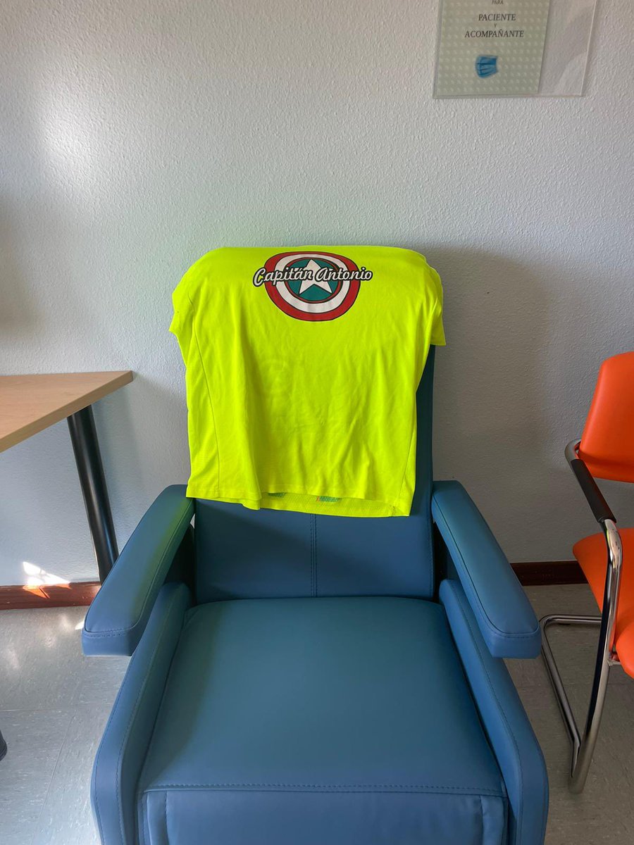 🌟 La Asociacion Capitán Antonio ha donado al hospital de día oncológico Materno infantil de Granada 6 sillones y 6 butacas. 💪🏻 Nuestros campeones y acompañantes estarán mucho más cómodos a la hora de recibir su tratamiento. 😀 #CapitánAntonio #SiempreJuntos 🏥 @hospital_hvn