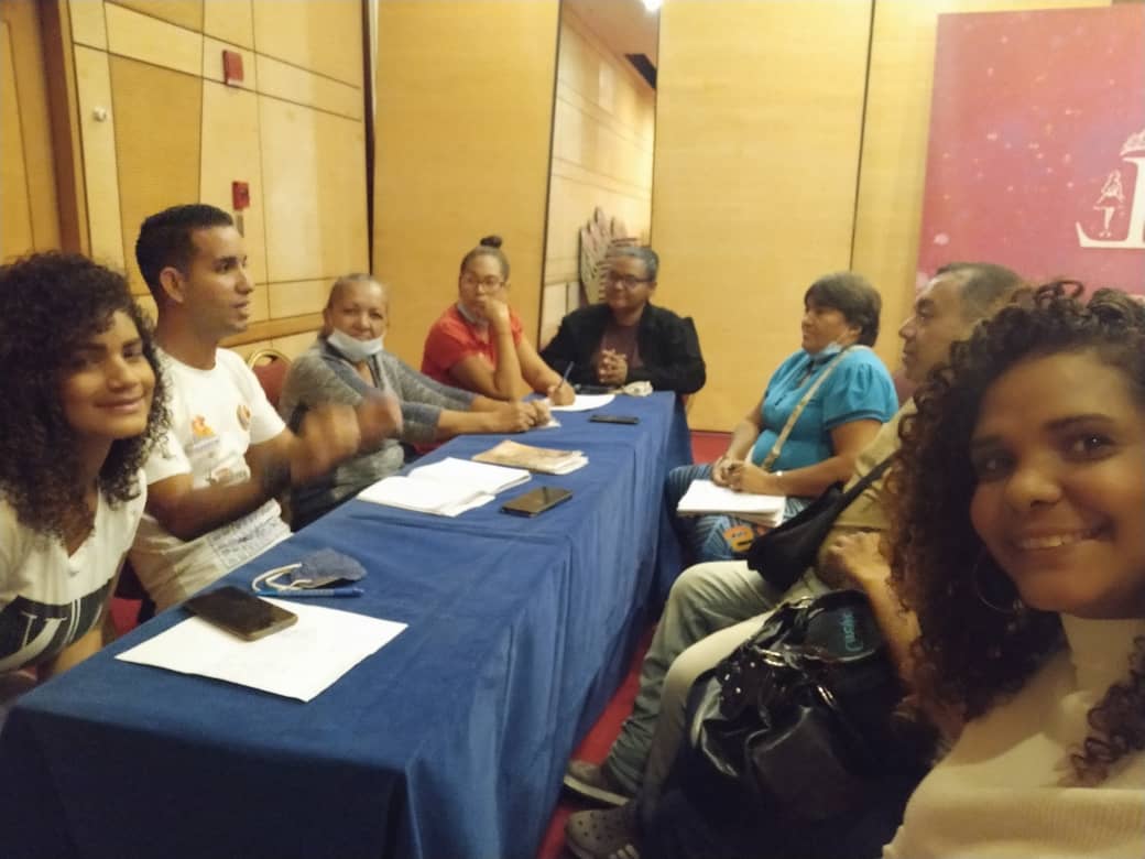 BendecidaporD14's tweet photo. Reunión organizativa y agenda  concreta, del equipo estadal (MVVHCH) Nueva Esparta.
 Para avanzar en el plan de atención a los movimientos de la GMVV 
siguiendo orientaciónes del Presidente @NicolasMaduro y nuestro Ministro @IMVillarroel1
#LoLogramosEnMexico 
@yonn25 
@jhoagaby https://t.co/Be6bugvXlH