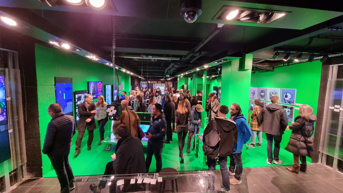 BnoiitC's tweet image. #OpenScreen Opening @NFTFactoryParis tonight!
Amazing energy