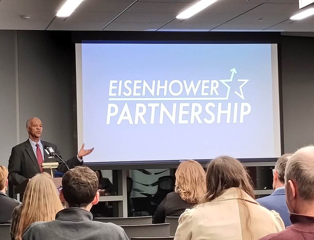 JamesLewisVA's tweet photo. Spending the evening with the Eisenhower Partnership of #AlexVA discussing "the valley's" past, present and future. https://t.co/PL5gN3qXQT