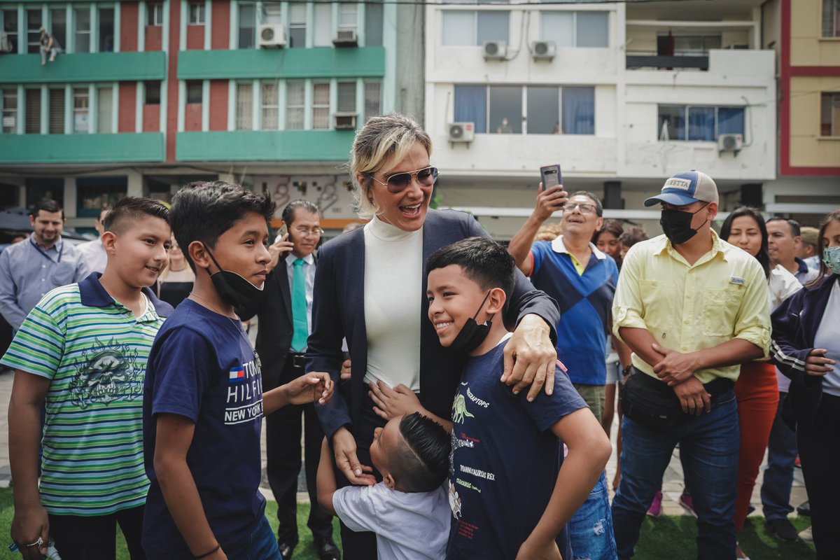 cynthiaviteri's tweet photo. NUEVOS ESPACIOS PARA EL ARTE Y CULTURA EN LA CALLE PANAMÁ

La Plaza Lúdica, el Parque Infantil y la Plaza de Las Artes son los nuevos espacios en la calle Panamá. https://t.co/yl99xZevMS