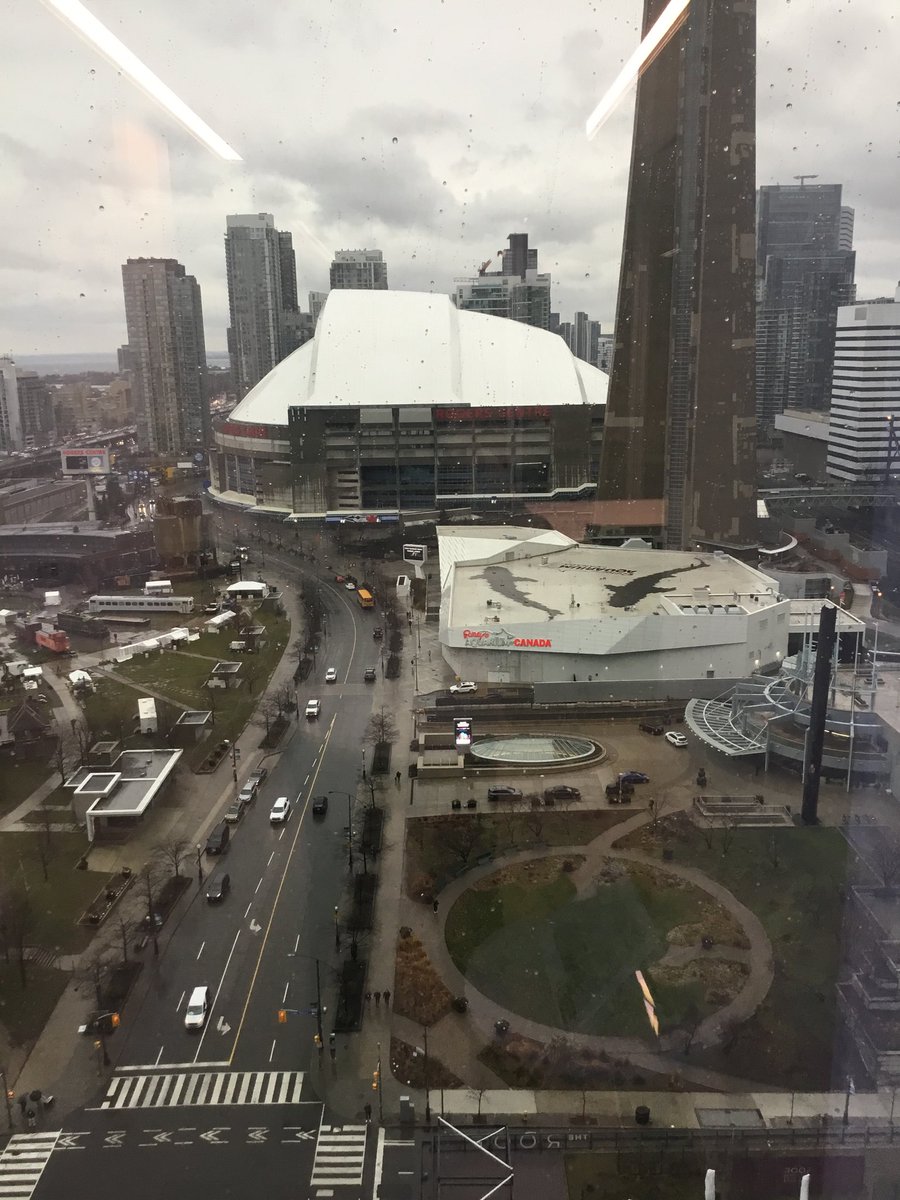 MrsPaci's tweet photo. Working with fellow colleagues at the Apple office today learning about the psychology of change and innovation. A great day of learning and collaboration, and this view was pretty nice too. https://t.co/e0xRp6Aojf