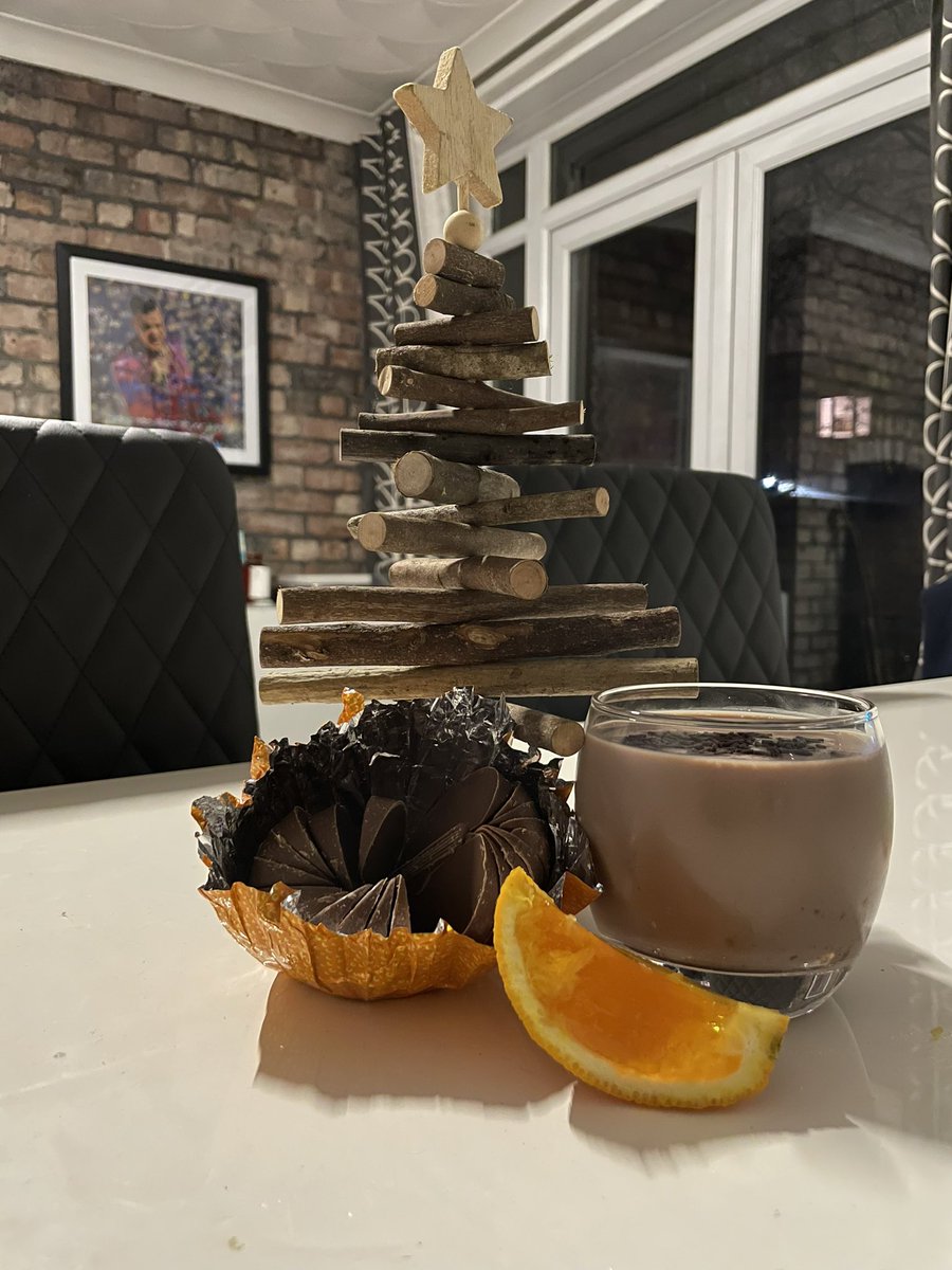 CocksandShots's tweet photo. Christmas Cocktails Available 🎄🍹#cocktails #christmas #chocolateorange #aftereightchocolate #family #friends #XMAS2022 #manchester#localdelivery https://t.co/UfPGy76Ptr