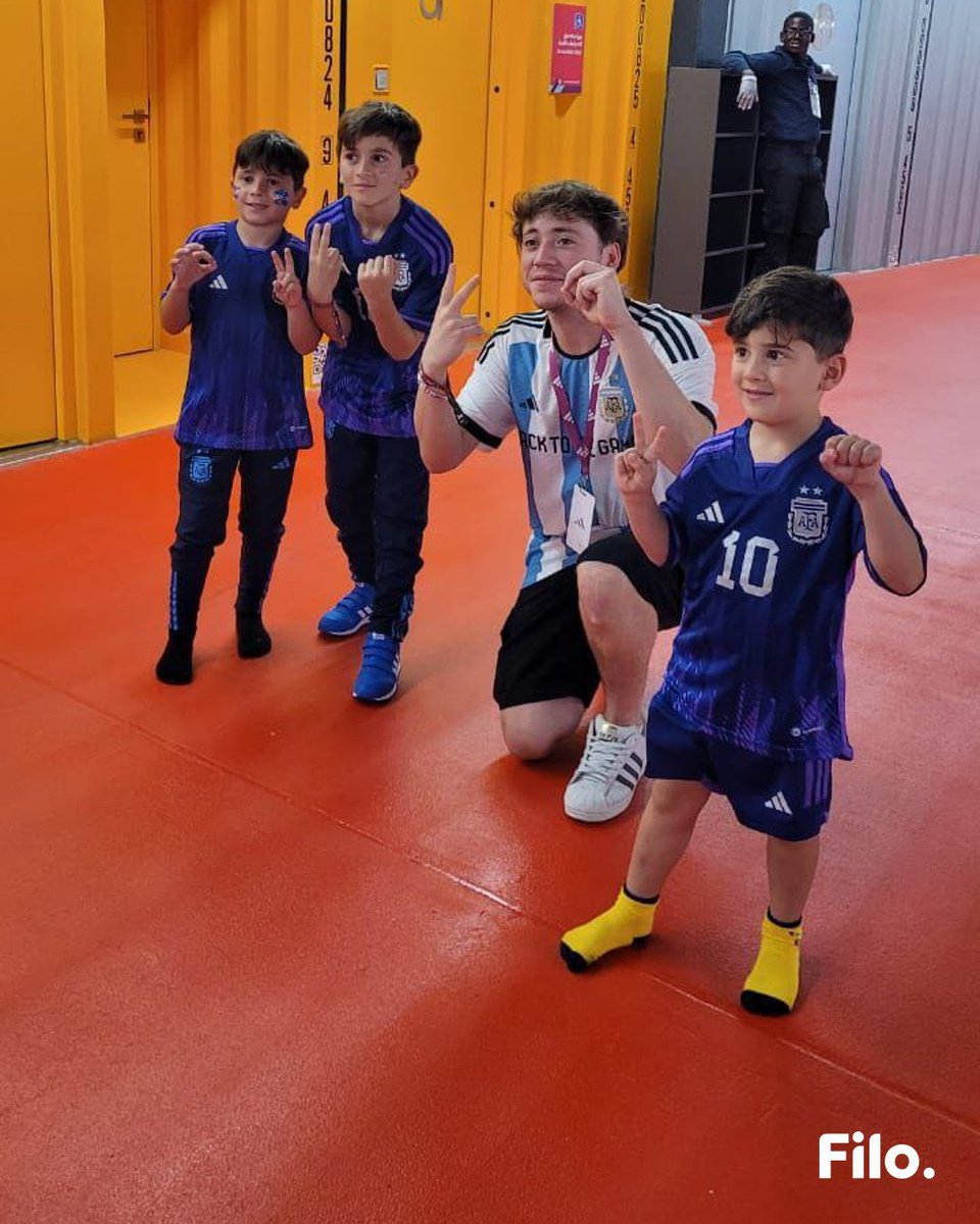 Out of Context Scaloneta (@oocscaloneta_) on Twitter photo 