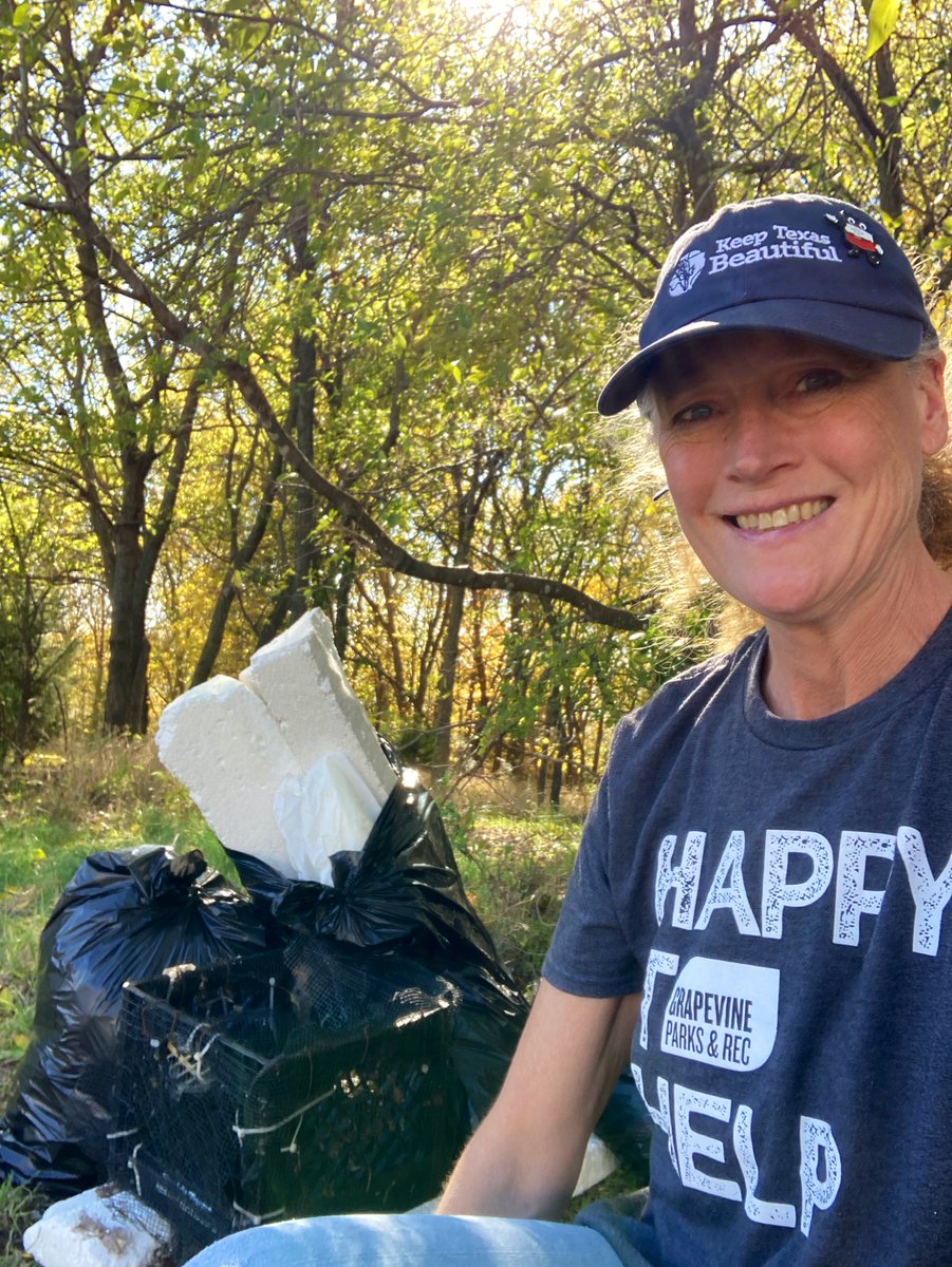 K2Runs's tweet photo. Changed from one day to the next: the temperature (35°!).
Unchanged: my commitment to help Keep Grapevine Beautiful.
#DoBeautifulThings #CleanYOURBlock #GoVolunteer #HappytoHelp #DontmesswithTexas #KTWC #KGVB https://t.co/ayellOQmN7