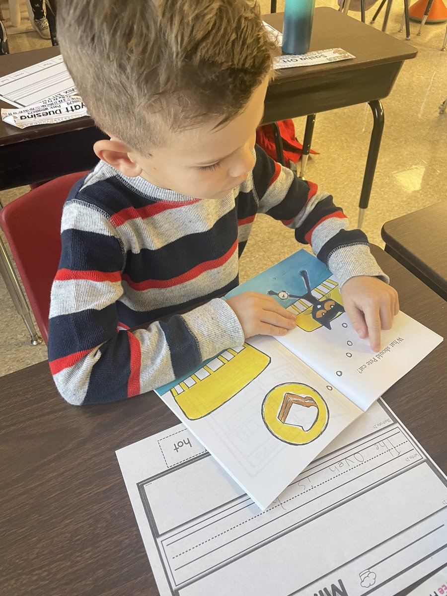 mrssnidersclass's tweet image. D.E.A.R time in first grade! We had a PTA guest reader, and students got to choose a new book to take home thanks to PTA! ❤️#dolphinbest #readersareleaders @officialSPS @TEAMDISNEYPod