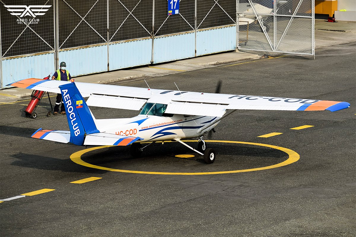 AeroClubEC's tweet photo. Visita nuestra página web para mayor información o contáctanos para agendar tu visita a nuestra escuela:

🟢WhatsApp: +593 96 395 9361
🟠Correo: info@aeroclubdelecuador.com
🔵Tlf: 04-2-294034 ext. 123

Fotografías: Eric Graf @ eric.spotter https://t.co/8tUhcP3JwJ