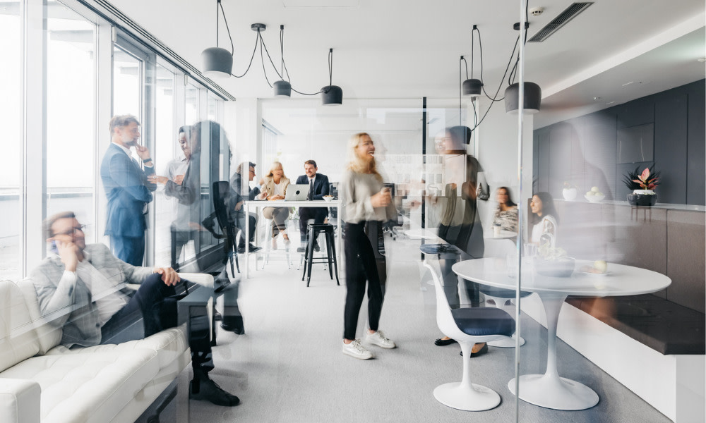 HazelWalkr's tweet photo. 93% of business leaders are adding an average of 19% premium to the basic starting salary wages as a move to fight #talentshortages. 

An interesting read... 👇 https://t.co/DKJLGaZReQ https://t.co/CJop0uDm6E