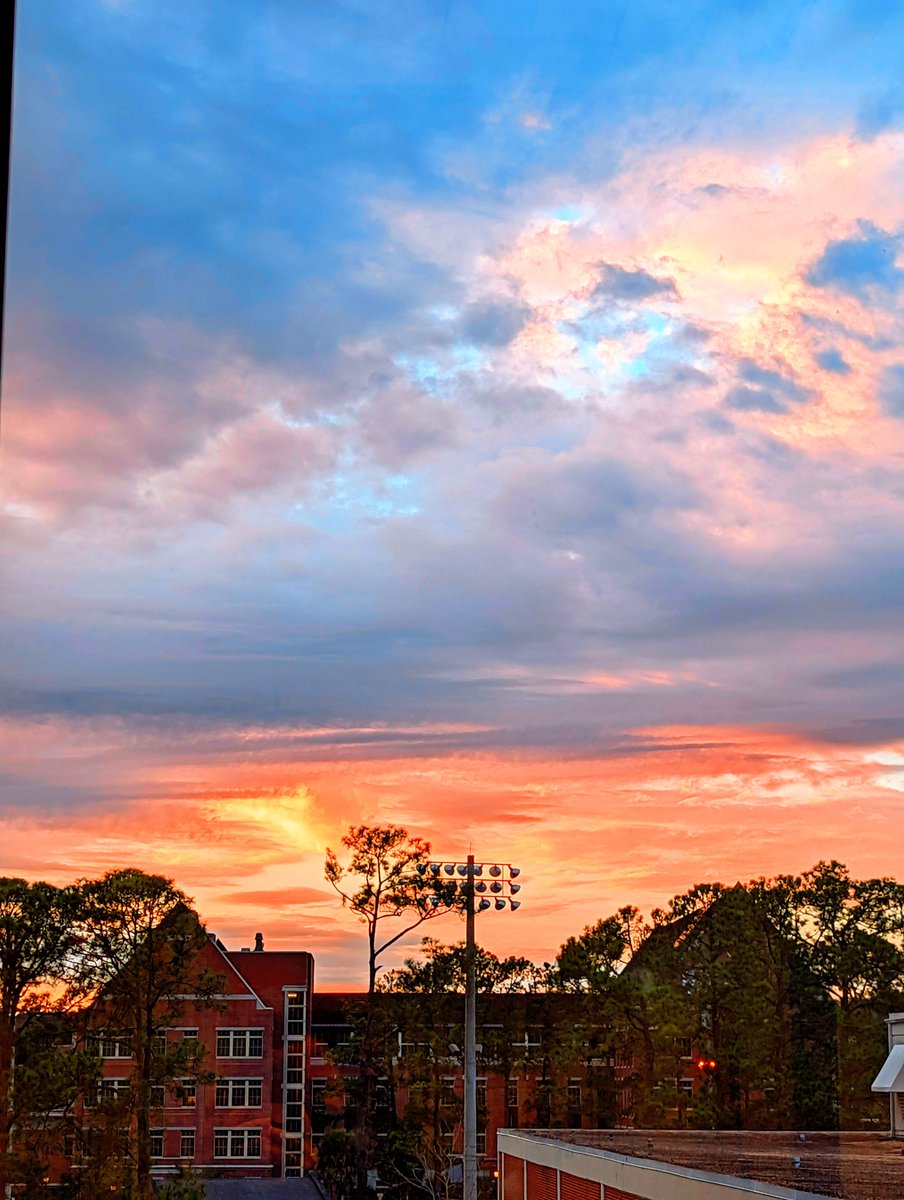 Anymore in life I am simply baffled by how beautiful clouds are.

They take on the same patterns you can see in minerals, but you can watch them grow and change within only moments. Time sped up, with all the same wonderful colors, twists, turns, and plumes. 