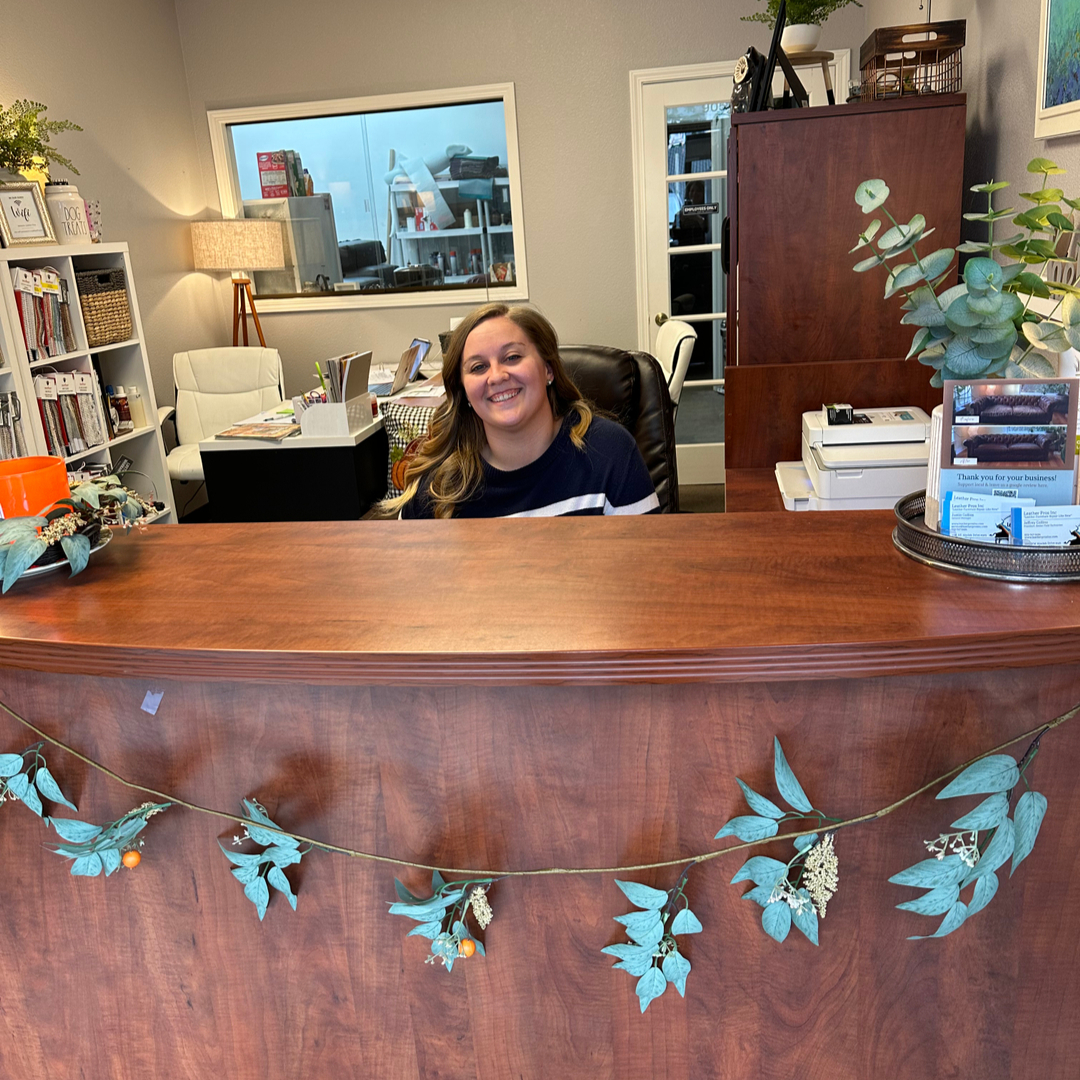 leatherprosinc's tweet photo. Meet Matt our new office assistant! 👋🏻​​​​​​​​
​​​​​​​​
Tandy loves to kayak on Oregon lakes. She is inspired by International speaker and author, Lisa Bevere. Her favorite food is Mexican food 🌯  She is skilled in organizing and attention https://t.co/zVZc09iVkX
