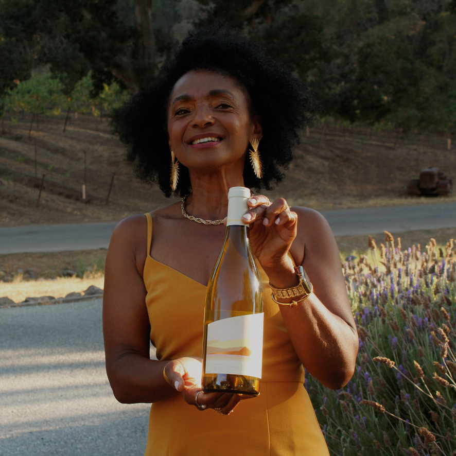 Eden_Rift's tweet photo. A little Holiday #winepairing tip ✨
One of our go-to's Eden Rift's Pinot Gris paired with Dungeness crab. You are sure to delight any guest with this fan favorite.
.
.
Check out @esthermob
"My favorite white wines to pair with Bay Area Dungeness crab, the purest joy of a short https://t.co/BX5goWpXyk