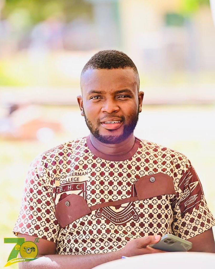 TheKomla_Adom's tweet photo. Nothing to see, just a regular boy with BIG Grace.
Costume made by Smart Obeng βs #SmartTrendz
Occasion: Bishop Herman Old Boys Union - BHOBU 70th anniversary homecoming
π· Joseph Archibald Whadji https://t.co/cyptDfrdHY