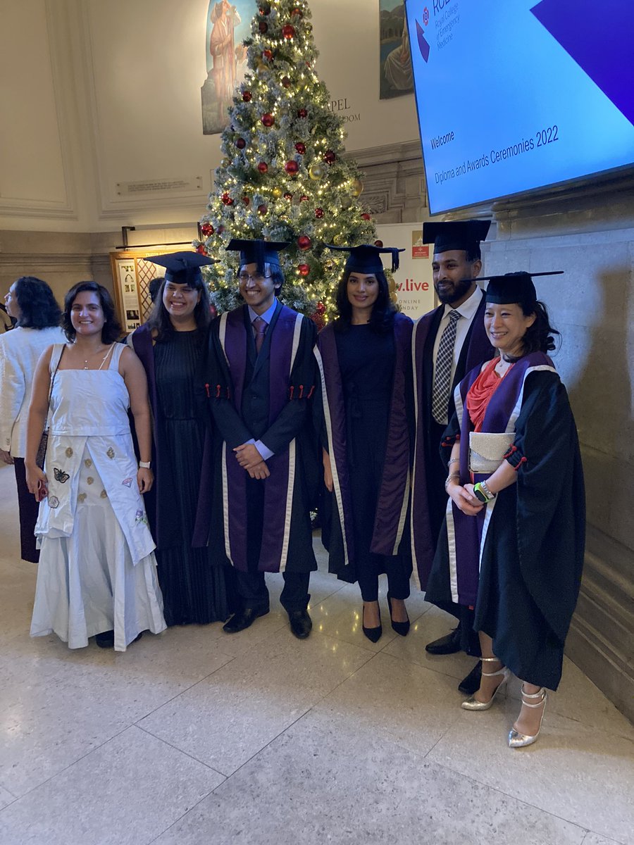 EDRoyalFree's tweet photo. 5 of our fabulous registrars graduated today as Fellows of the Royal College of Emergency Medicine. We are so proud of you! https://t.co/ZljmKqgcSF