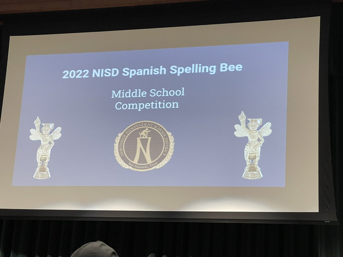 Sra_GCardenas's tweet photo. Súper orgullosa de mi alumna Yaicelis que está participando en el concurso de deletro en Español 🐝!
@JagsJournalism #JordanIgnited https://t.co/UEojcN7AuS