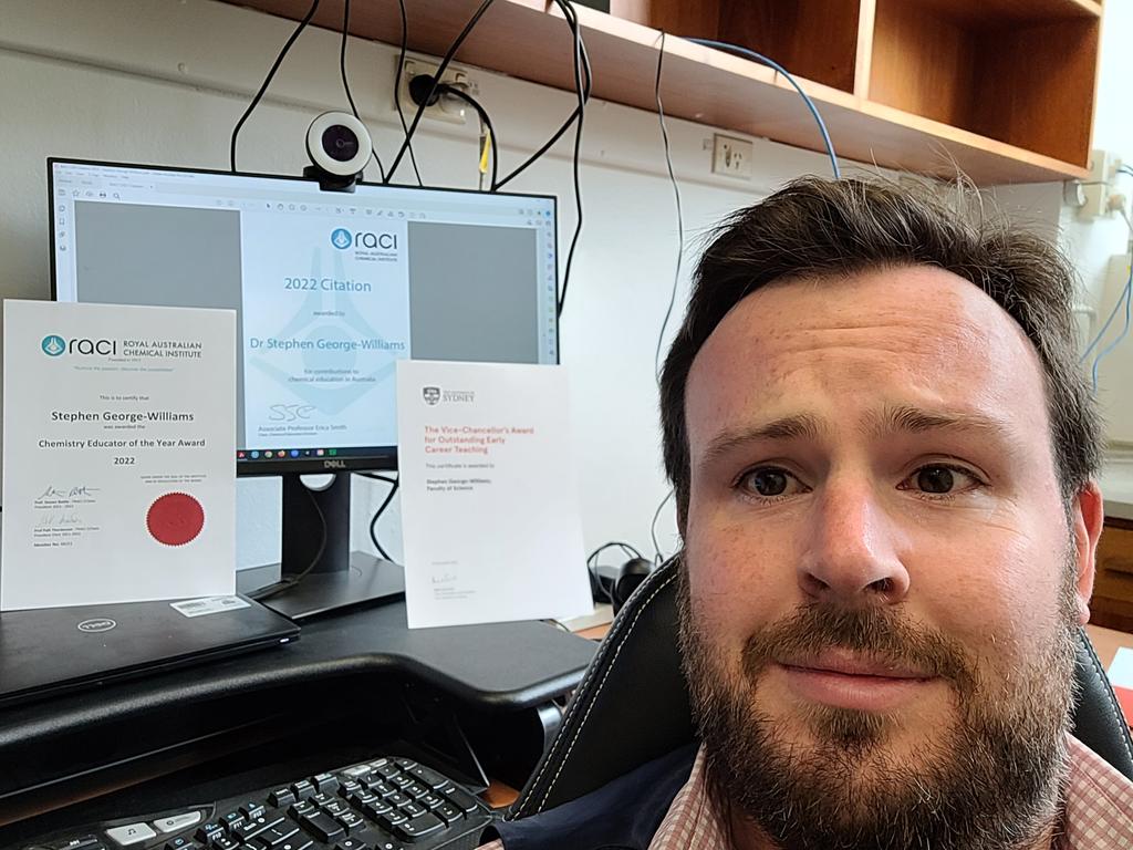 Whelp, I've managed to bamboozle several slection committees this year 😆 Super proud to have received the RACI Chem Ed Diviosion Citation, the Chemistry Educator the Year Award, and, just yesterday, the VC Award for Outstanding Early Career Teaching. Quite the set!