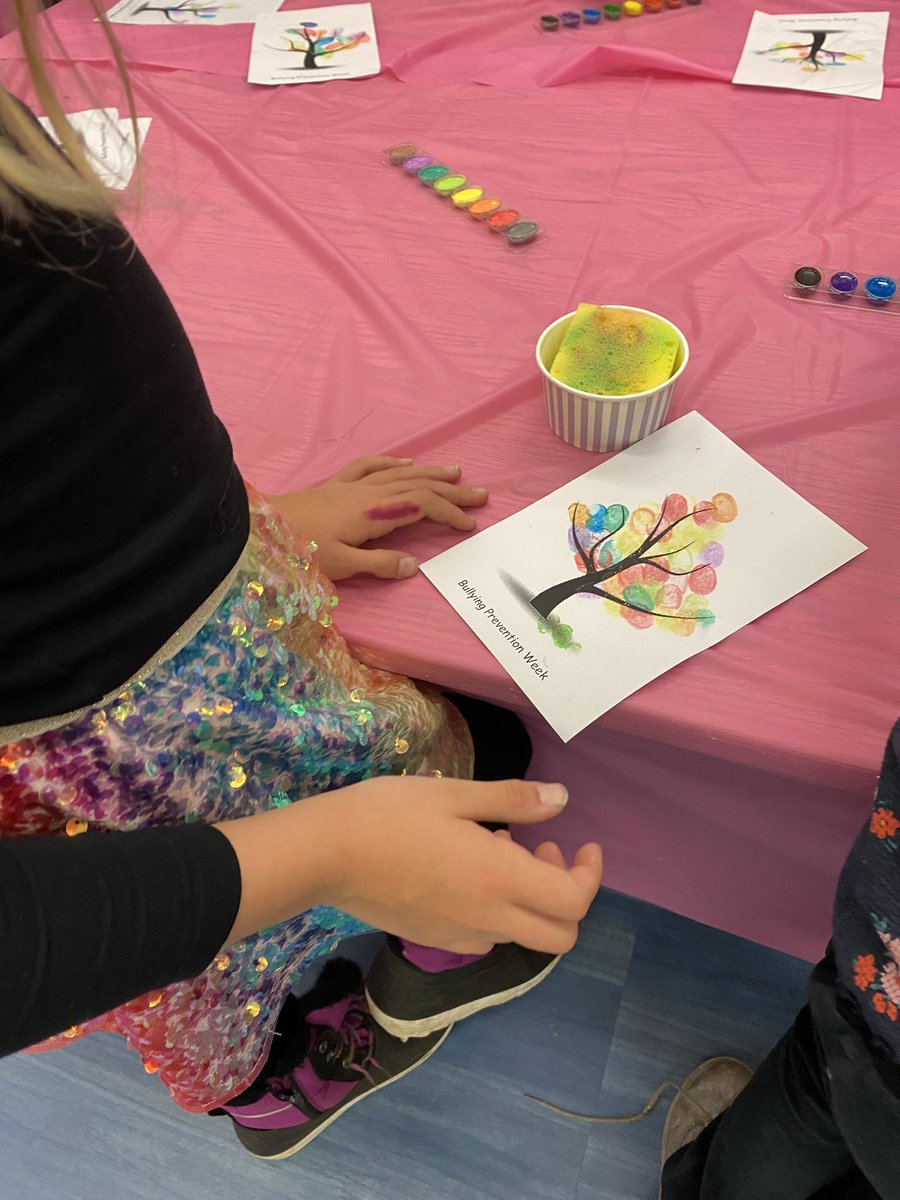 Friendship bracelets ! Bully prevention week led by students promoting inclusion and full of joy.<a href="/WithrowQuest/">Withrow Jnr PS & Quest Alternative</a> <a href="/BelindaLonge/">Belinda Longe</a>