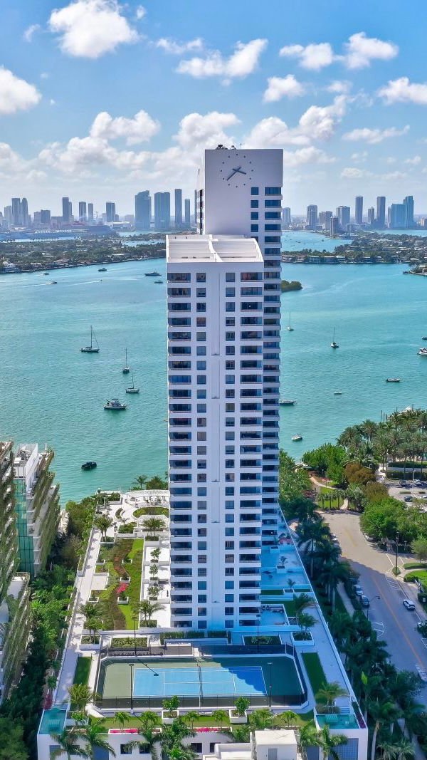 jerijenkins's tweet photo. Spacious 2/2 corner unit with extraordinary city, bay, and ocean views 😍 Breathtaking sunrises and sunsets from all rooms and spacious private balcony.

The Waverly
1330 West Ave #2302, Miami Beach

Offered at: $1,150,000

Contact us for more information 🔑 https://t.co/3O2xJdvylI
