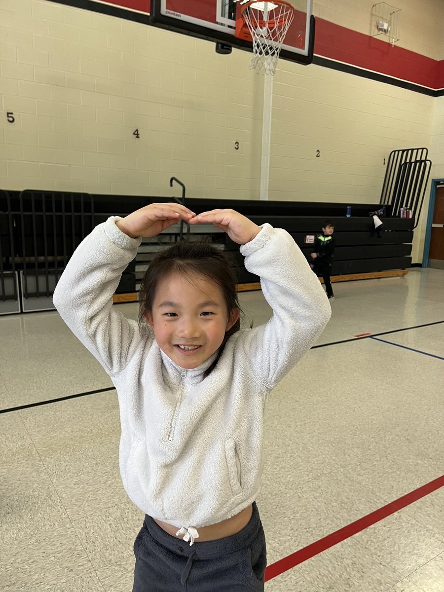 Snowman tag today in P.E.  ☃️  @MrsHillsClass @firstteacher23 <a href="/LakesideCoppell/">LakesideCoppell</a>
