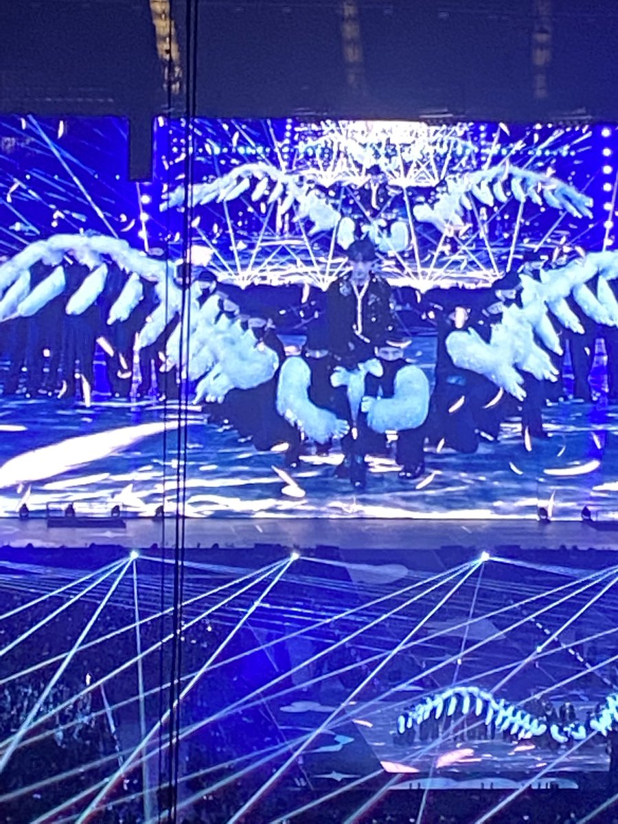 lizzy728's tweet image. A year ago today I was on a flight with my daughter to LA to see our boys.  How I wish we could all see them again soon!!  Had the best time!!!!