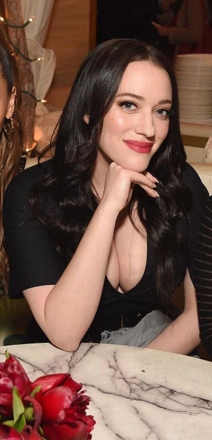 double_d_xXx's tweet photo. Kat Dennings https://t.co/HHkXkTjEOO