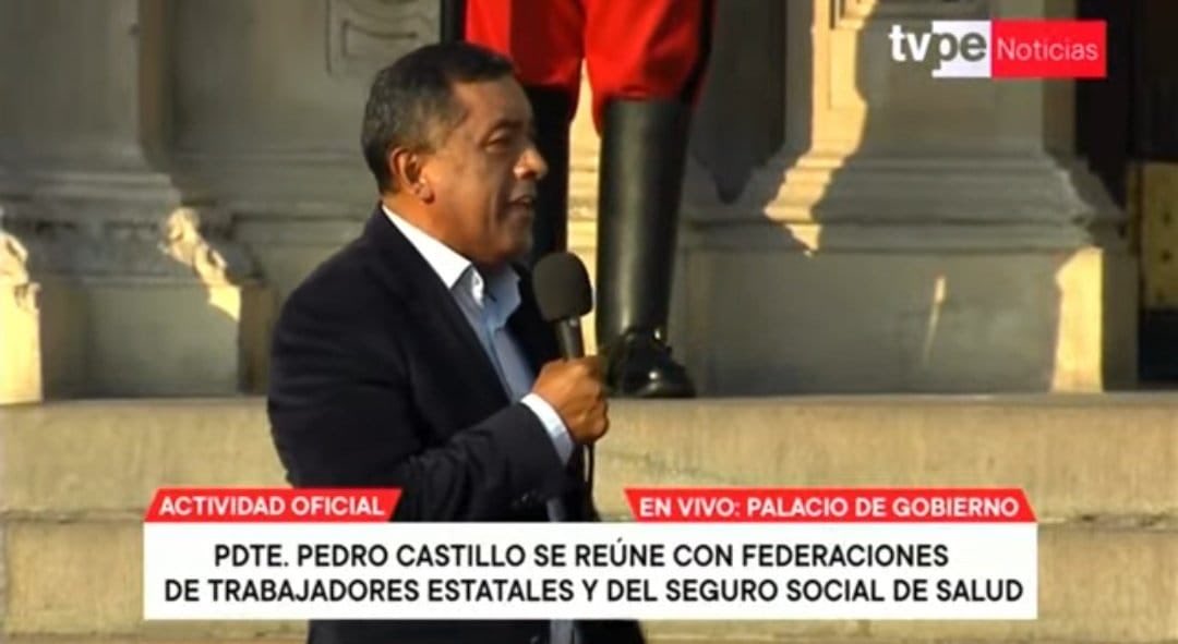 Willy_PonceC's tweet photo. #La voz de los trabajadores fue escuchada por Presidente de la República @Pedro Castillo, quien dispuso al MINTRA la participación de los trabajadores en el fortalecimiento de @ESSALUD; no habrá unificación con el MINSA ⁦@alansableUNI⁩ ⁦@FedCut⁩ ⁦⁦⁦⁦ https://t.co/i8TJSK72Ly