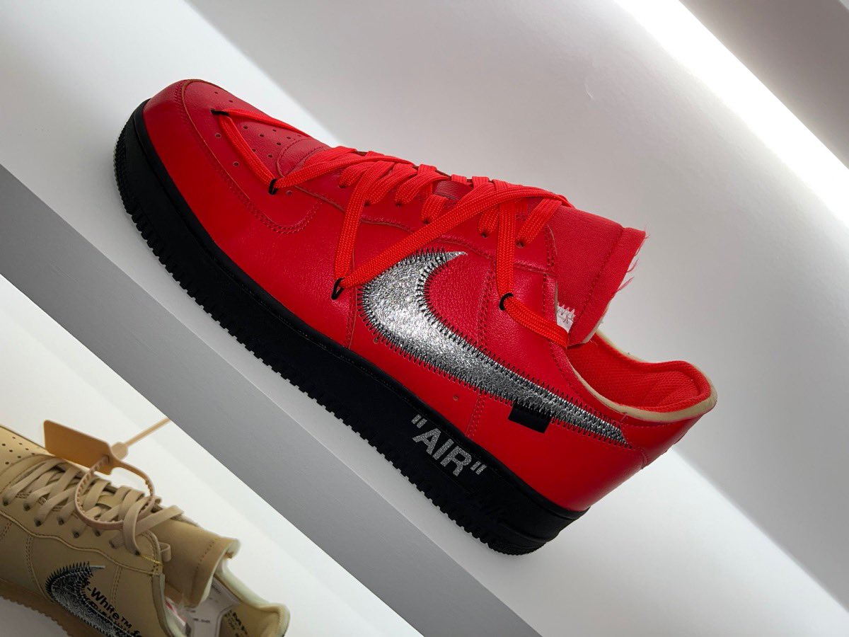 uptod4te's tweet photo. マイアミのRubell Museumで開催される“Virgil Abloh: The Codes c/o Architecture”で未発売のOff-White™ × Nike Air Force 1が展示 ［オフホワイト ナイキ エアフォース1 サンプル］
https://t.co/GXeFkIL0JT https://t.co/4XStJx3j8V