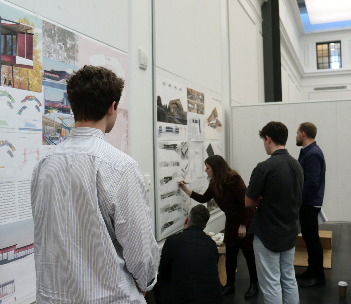 FayJonesSchool's tweet photo. Final reviews started today in the Fay Jones School with fourth year architecture students and first year interior design students.
Follow us on Instagram and Facebook for more photos! (links in bio)
#uark #fayjones #finalreview #architecture #interiordesign https://t.co/uEHF7a346a