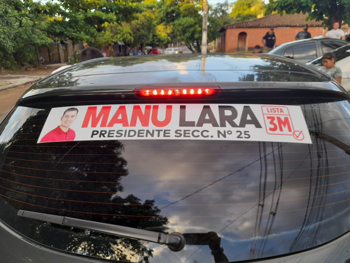 manularapy's tweet photo. 🗓️⏳ Quedan 18 días para hacer historia en 🇵🇾 y renovar la ANR🚩
📍 En Zeballos Cue seguimos ...
#ATodaMáquina
#LaNuevaGeneración
#ManuLaraPresidente💪🏼🚩
#MauriEspínolaDiputado
#VíctorMirandaSenador
#WiensPresidente🇵🇾
#MaritoPresidenteANR
#FuerzaRepublicana🚩
#Lista3M https://t.co/h9brHdqct5