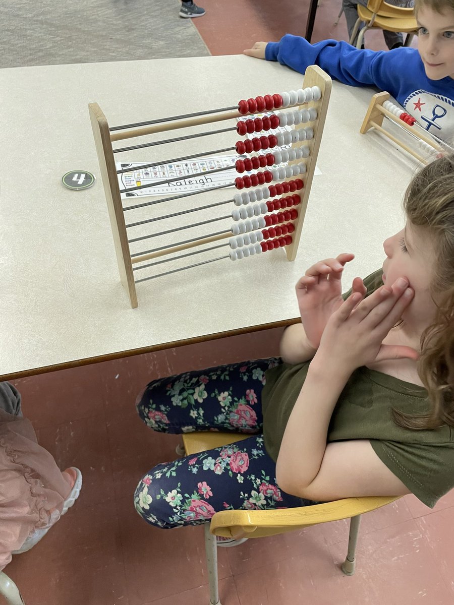 mrsbowesteaches's tweet photo. Today we used our Rekenrek’s to show numbers 1 more, 1 less and 2 more and 2 less. #math #makingnumbers #mathtools https://t.co/YxZ0JKcGJW
