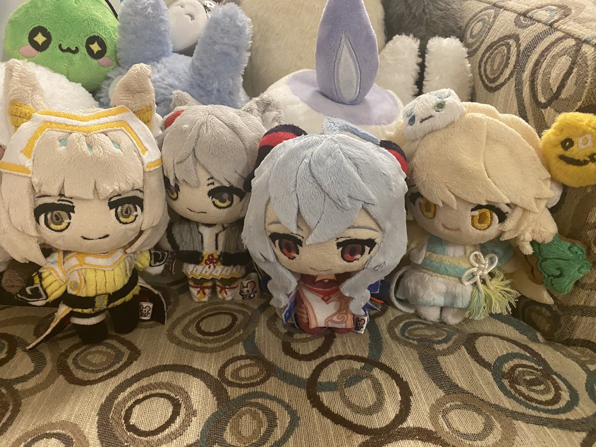 TuneRainy's tweet photo. @SqueakyNeko plushie family https://t.co/8iJlyedukO