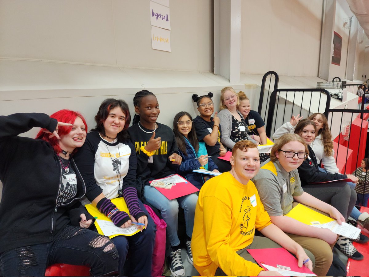 HMonti41's tweet photo. SO happy to take these leaders to the MW District Workshop for MS Student Council. Lots of laughs, smiles, and memories made! 😎 #IAJHSC https://t.co/CDLZP5NXyi